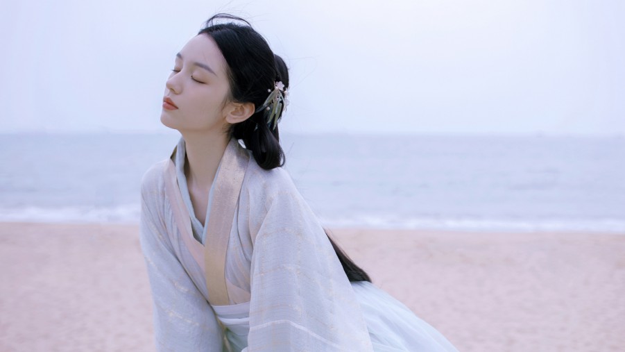 爱美女孩·~图片展现自信与~#*美丽的视觉艺术